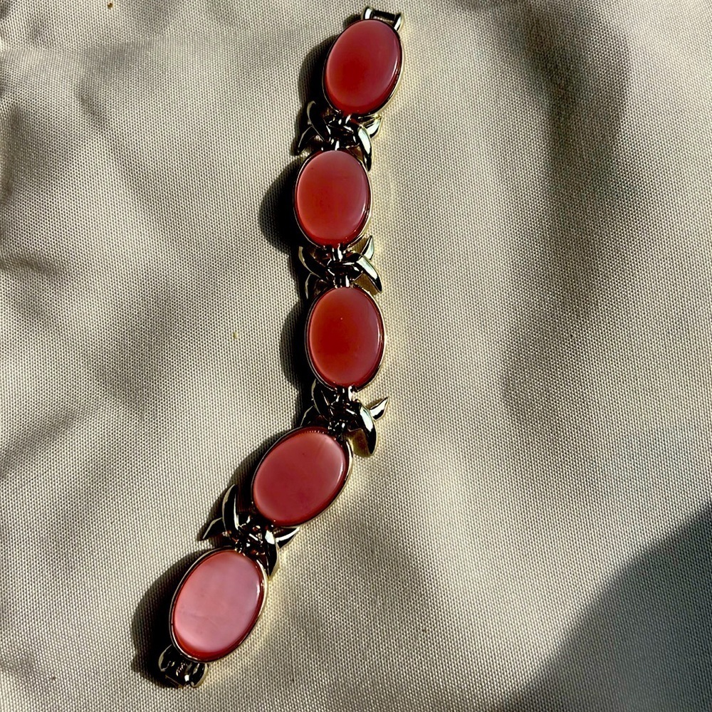 Vintage VTG Coro Lucite Bracelet pink Moonglow Thermoset style Chunky Signed